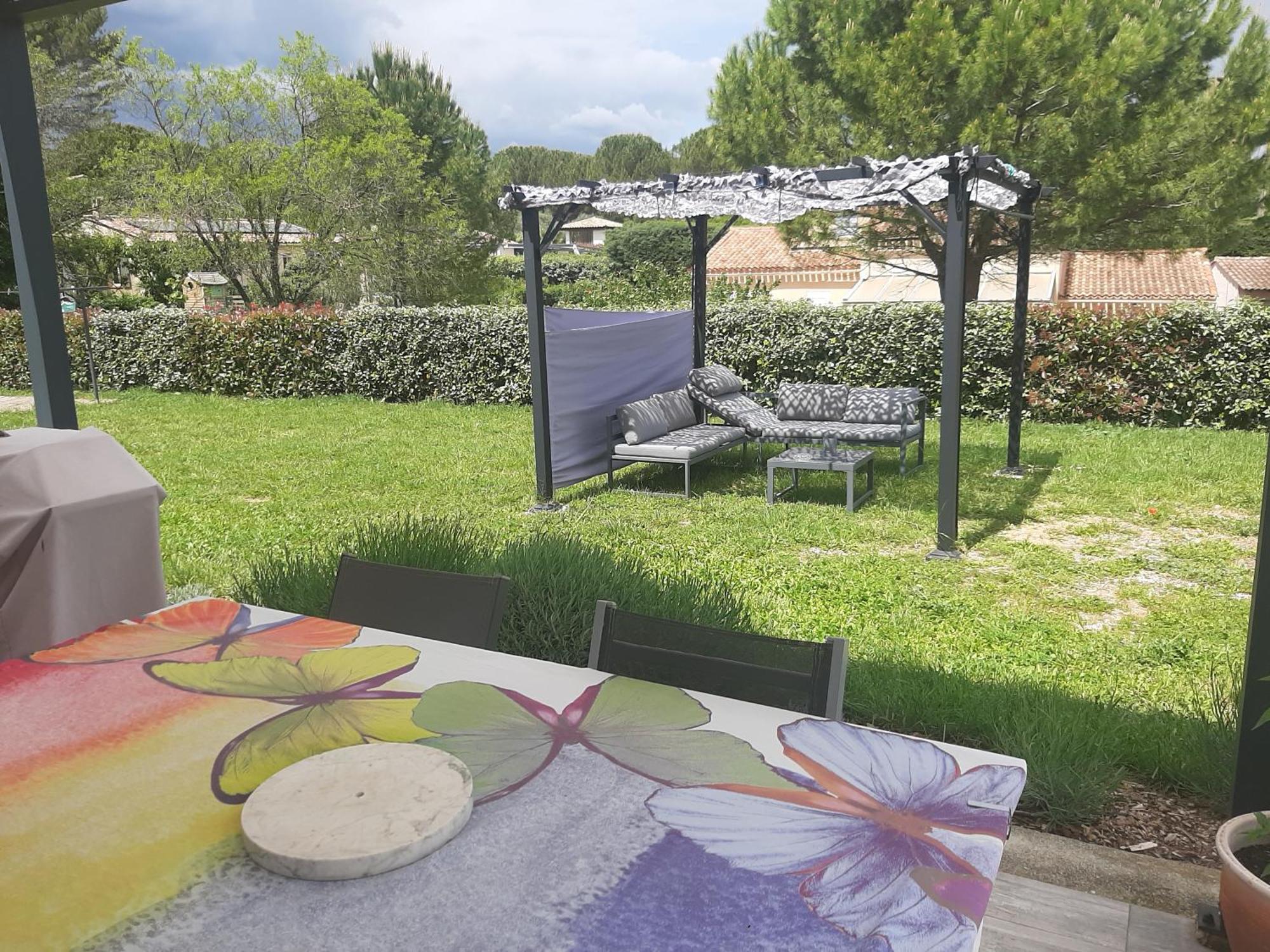 Joli Au Coeur De La Provence Verte Ferienhaus